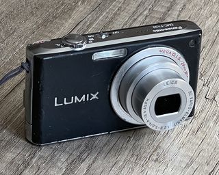 Panasonic DMC-FX33 C. Zahn - Digitalkamera-Museum