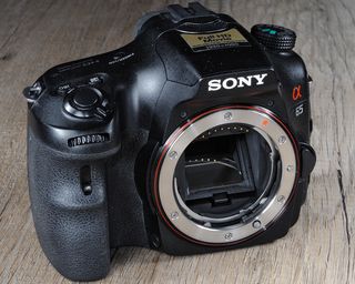 Sony SLT alpha 65V C. Zahn - Digitalkamera-Museum