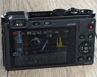 AtFoliX Ultraklare Displayschutzfolie Für Panasonic Lumix DMC-LF1 – Kratzfest & Blasenfrei