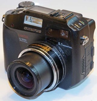 Olympus Camedia C 5060 Wide Zoom - Digitalkamera-Museum
