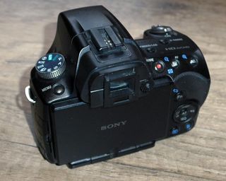 csm_SonyAlpha33-