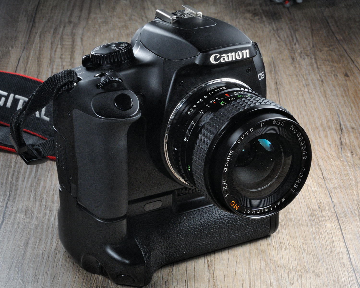Canon EOS 1000D mit Porst M42 35mmWeitwinkel C. Zahn Digitalkamera