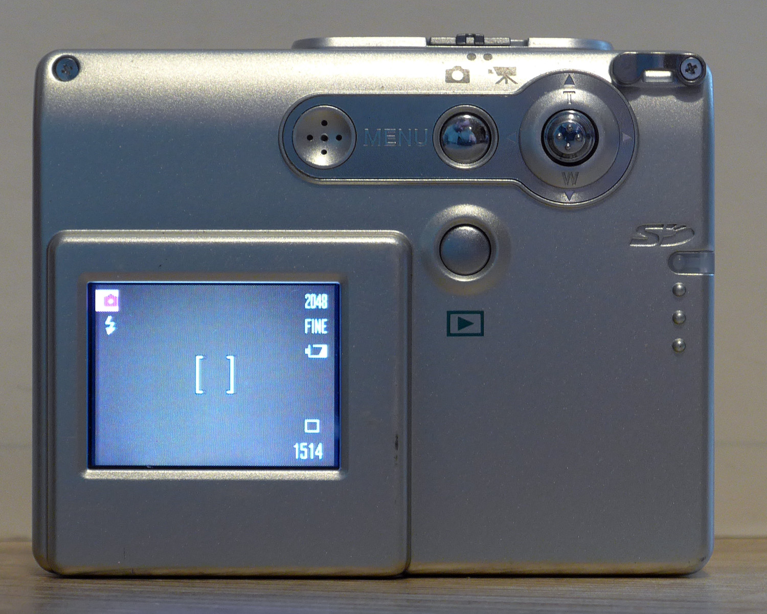 KonicaMinolta Dimage X31 C. Zahn DigitalkameraMuseum